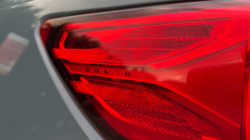 Volvo Xc40 2.0 B4P Plus Dark 5dr AWD Auto Petrol Estate